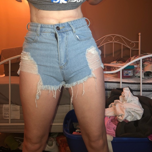 Booty shorts - Picture 1 of 2